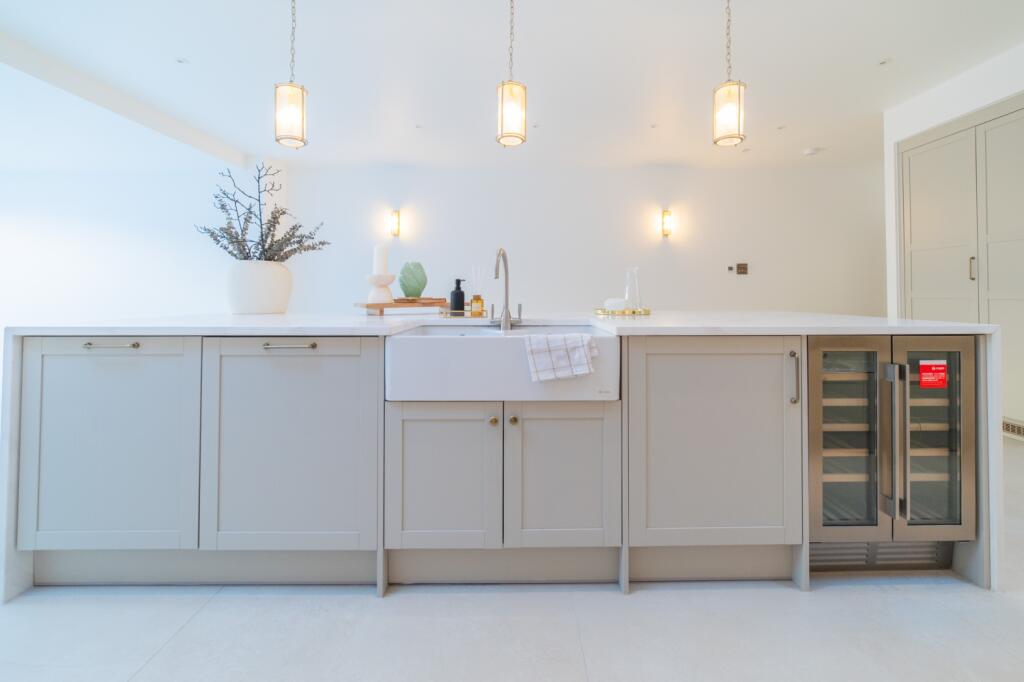 Additional property image - Cathedral Road, Pontcanna