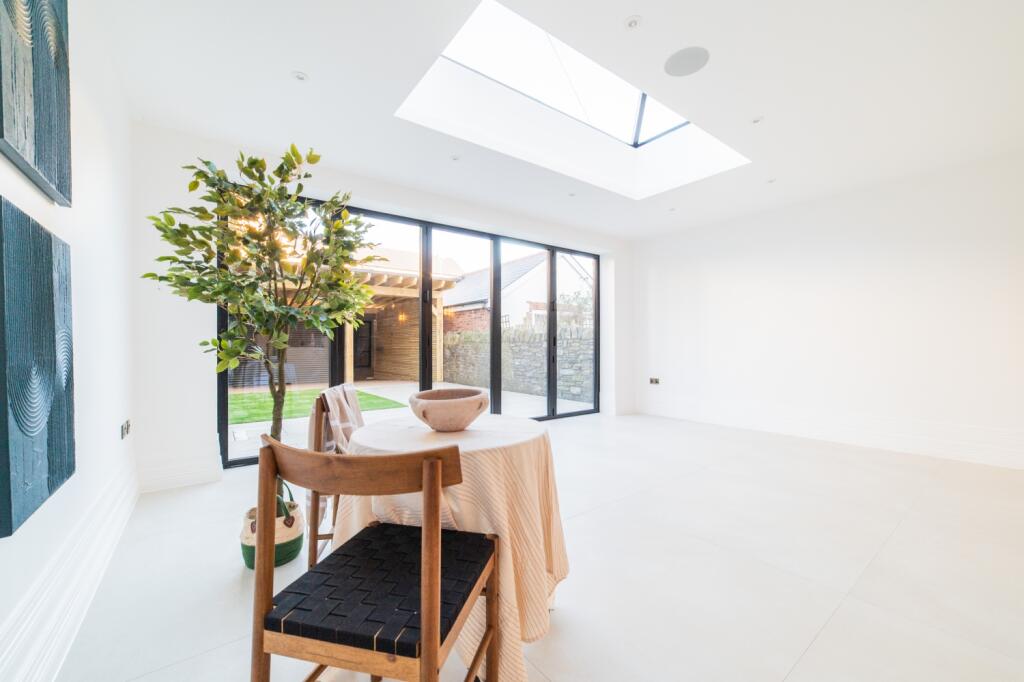 Additional property image - Cathedral Road, Pontcanna