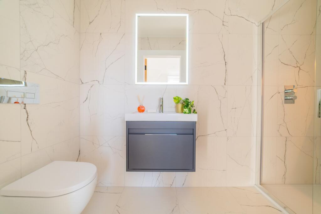 Additional property image - Cathedral Road, Pontcanna
