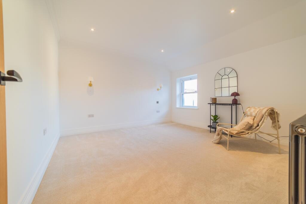 Additional property image - Cathedral Road, Pontcanna