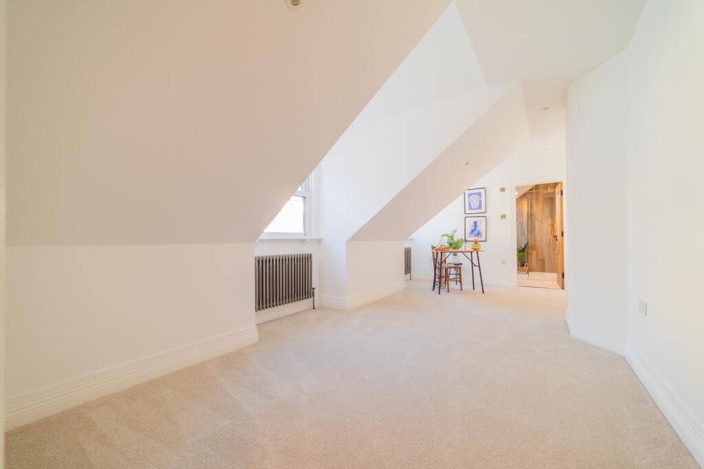Additional property image - Cathedral Road, Pontcanna