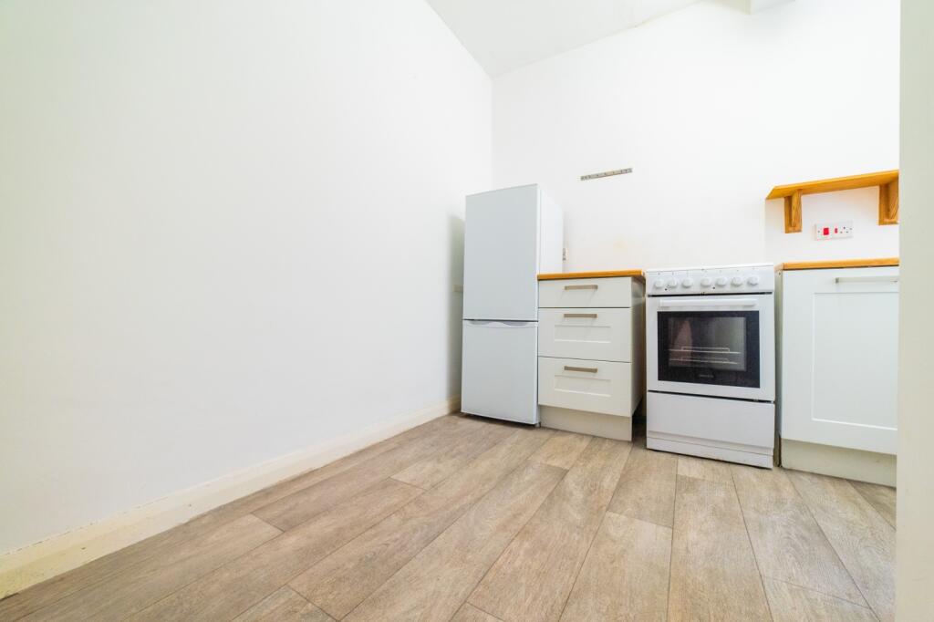 Additional property image - Claude Road, Roath