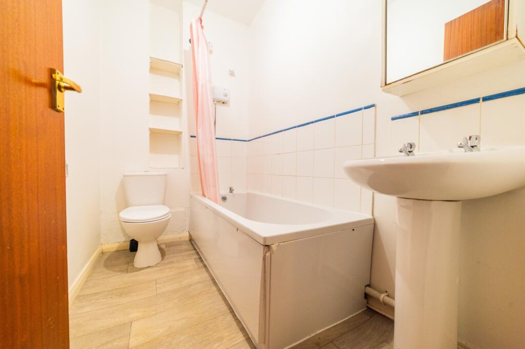Additional property image - Claude Road, Roath