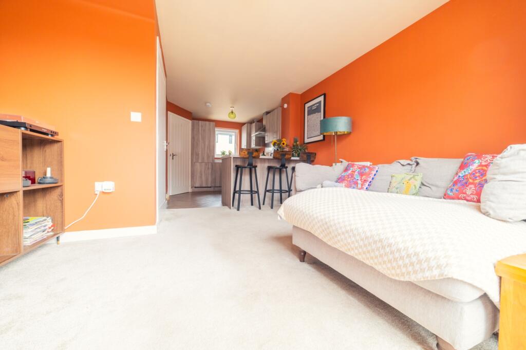 Main image of property: Gwern Gwynfael, Capel Llanilltern