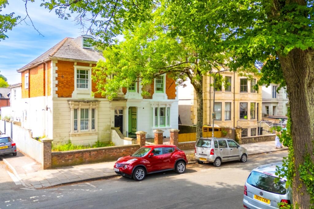 Main image of property: Oakfield Street, Roath