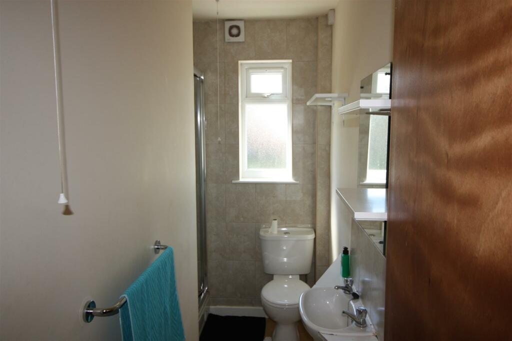 Terraced to rent on **£105pppw Excluding Bills** Midland Avenue, Lenton