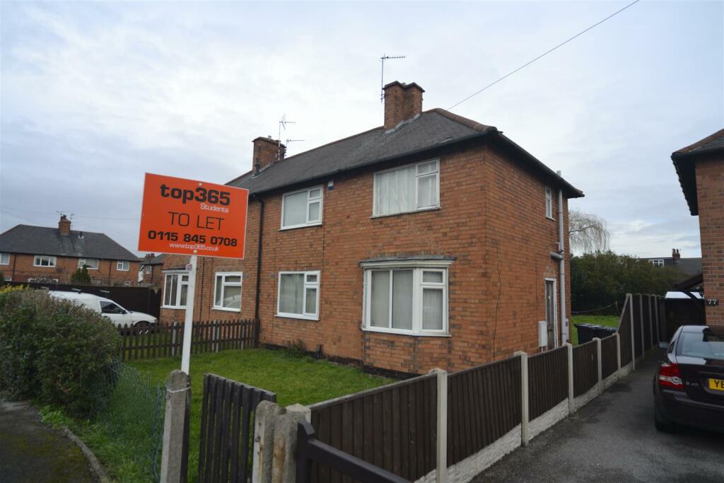 4 bedroom semi-detached house for rent in **£102pppw Excluding Bills** Gordon Road, West Bridgford, NG2