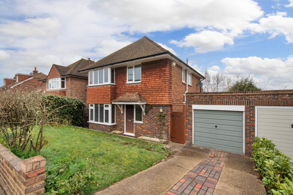 Main image of property: Hillcrest, Southborough, TN4