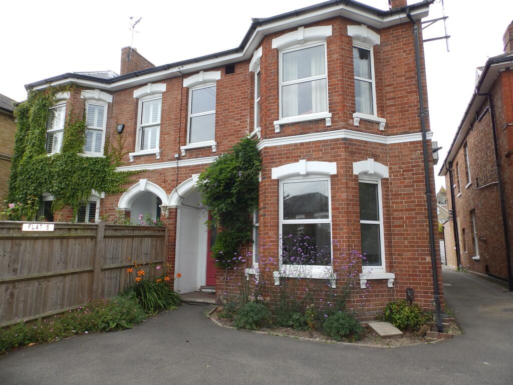 Main image of property: Upper Grosvenor Rd, Tunbridge Wells, TN1