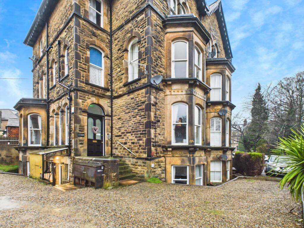 Main image of property: Leeds Road, Harrogate, HG2