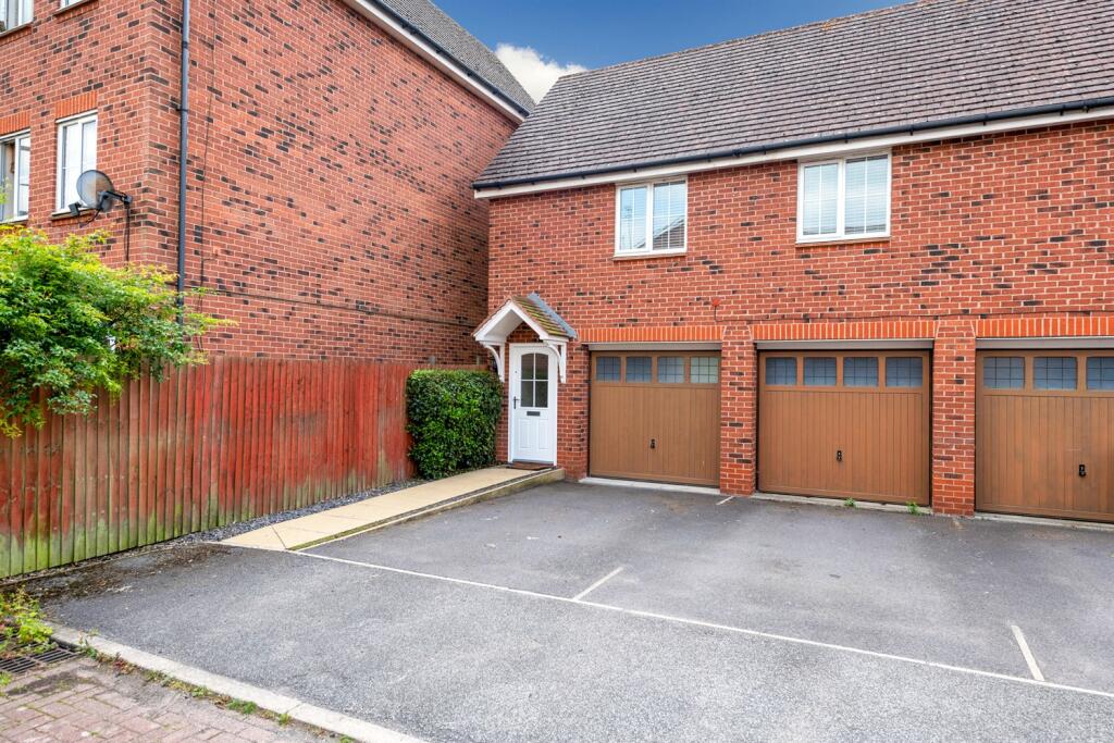 Main image of property: Goldrill Close, NG2