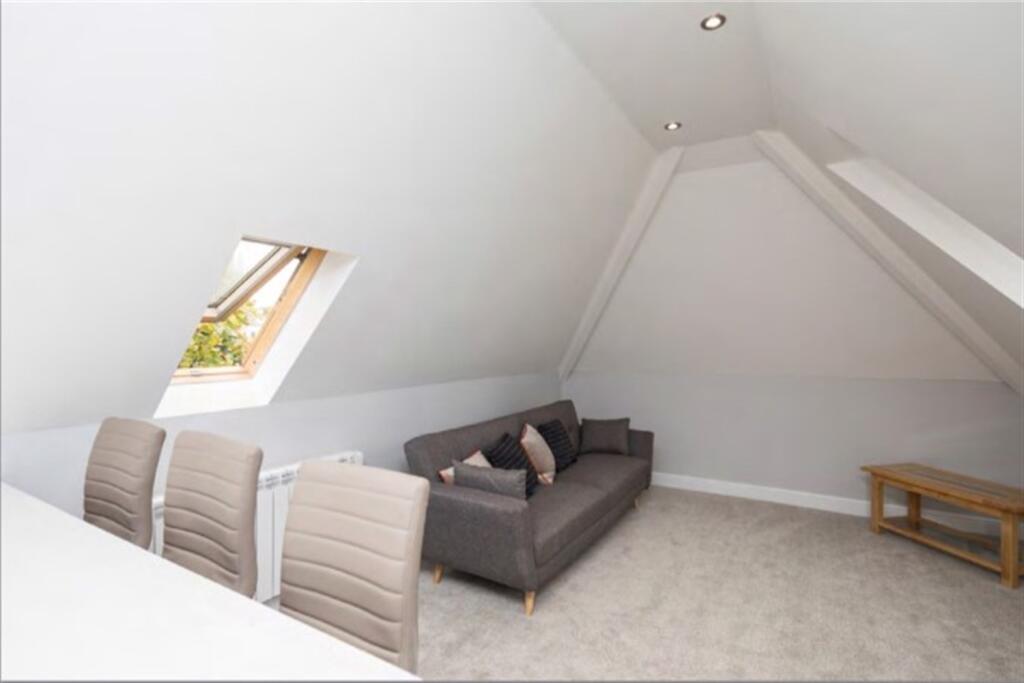 Main image of property: Cavendish Crescent North, NG7