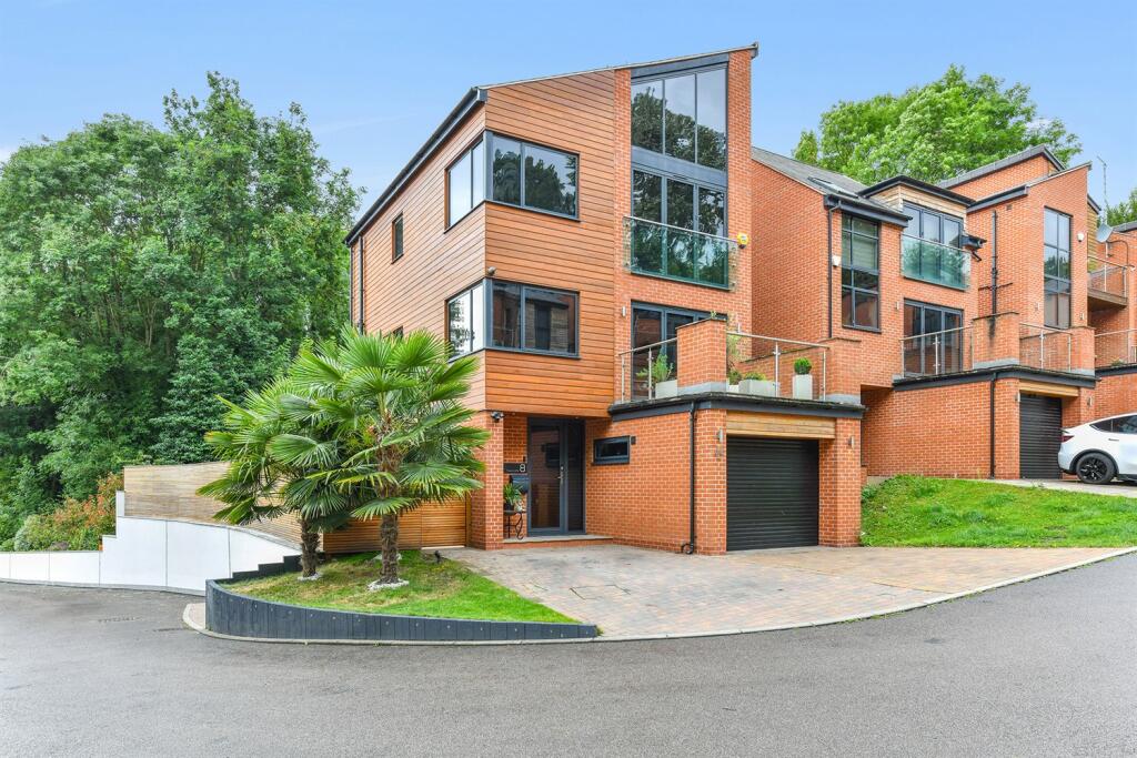 Main image of property: Springfield Pastures, NG3