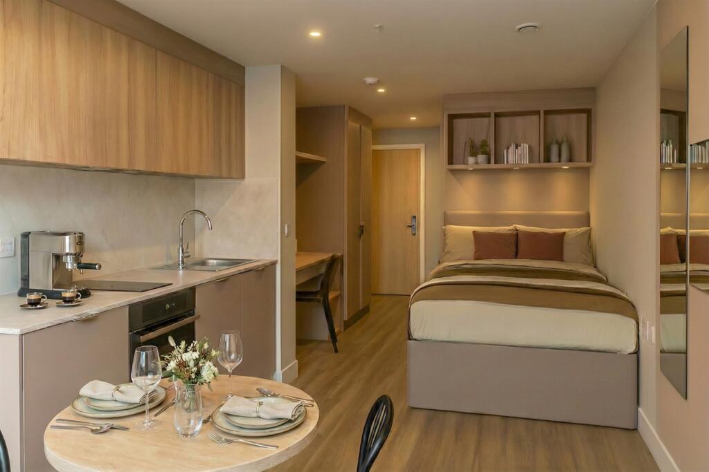 Main image of property: 7 Huntingdon Street, NG1