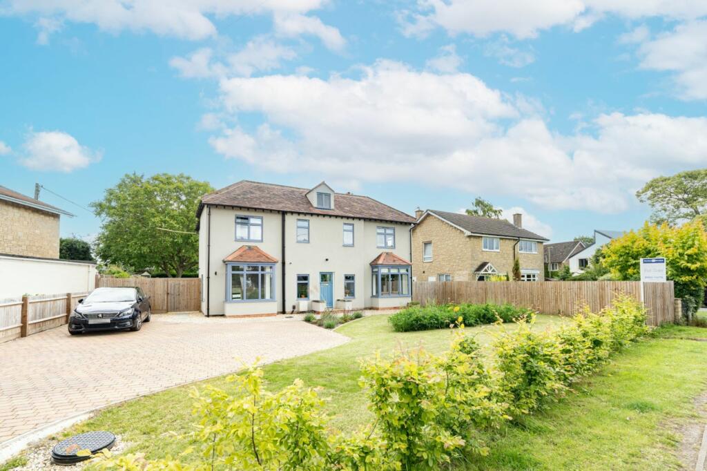 4 bedroom detached house for sale in Trethewey House, Eynsham OX29