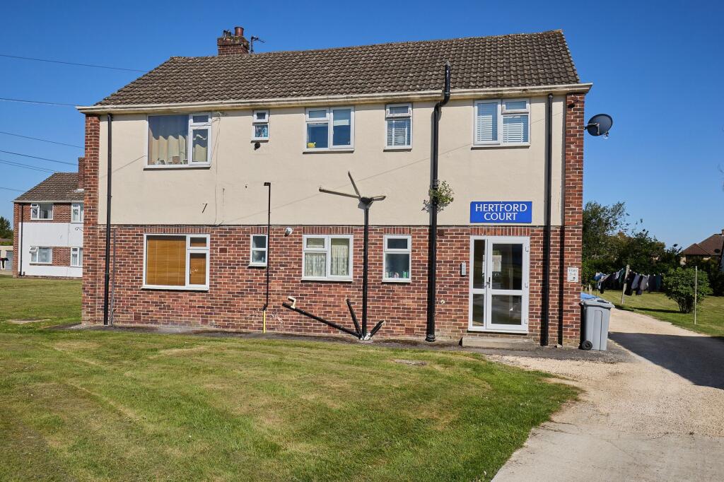 Main image of property: Hertford Court, Kidlington, OX5