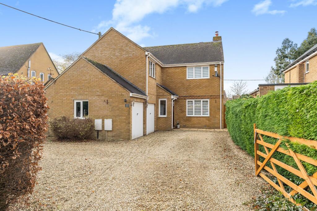 Main image of property: 16 Wroslyn Road, Freeland, OX29