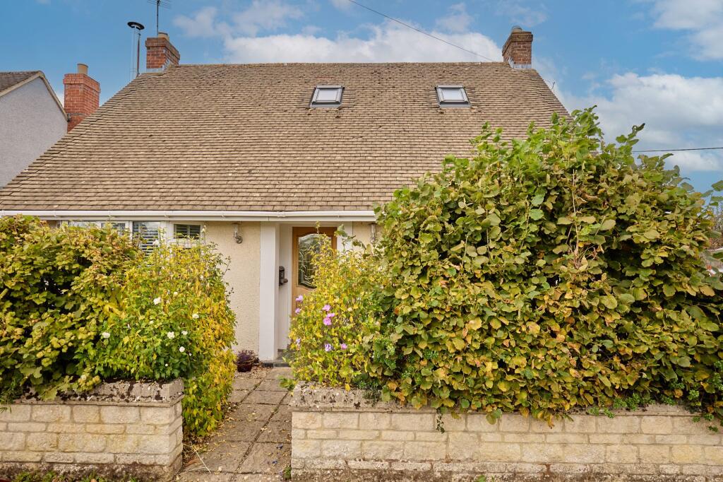 Main image of property: New Road, Long Hanborough, OX29