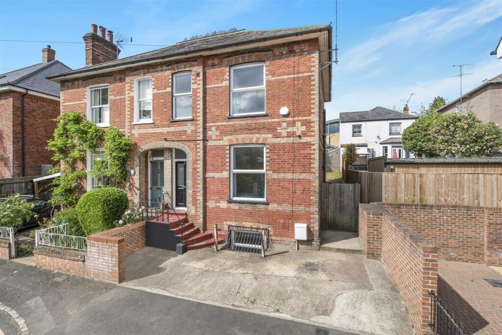Main image of property: 2 Stuart Road, High Wycombe