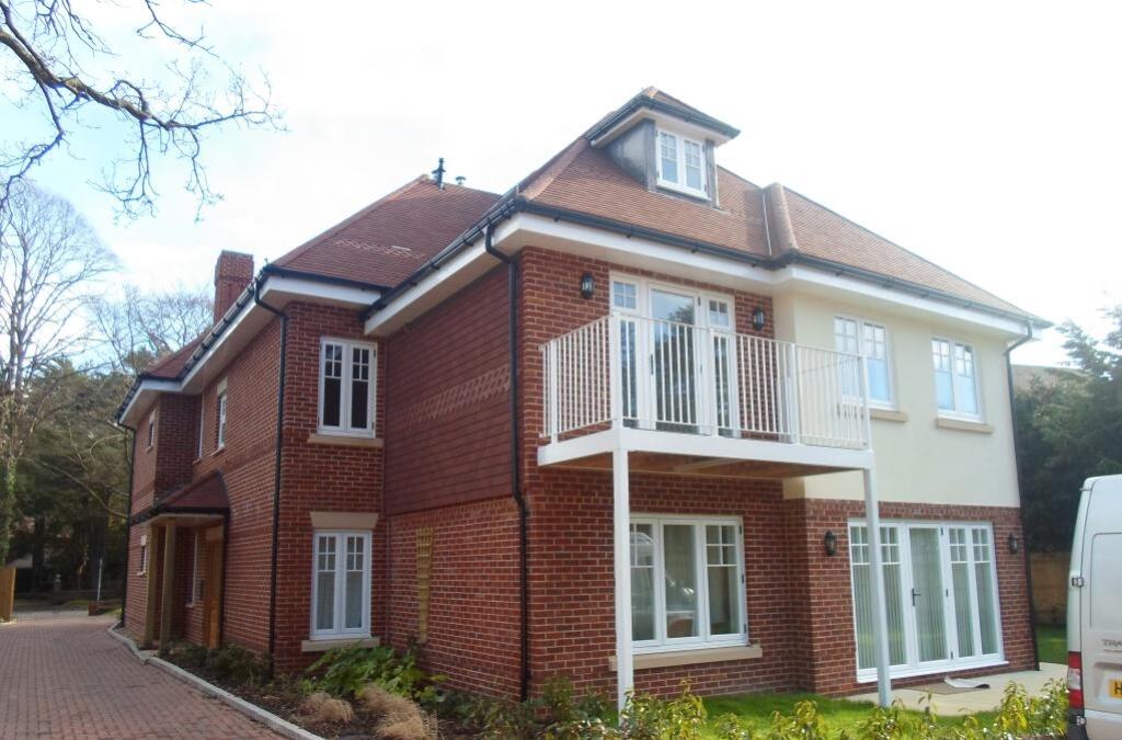 2 bedroom ground floor flat for rent in Glenferness Avenue, Bournemouth, BH4