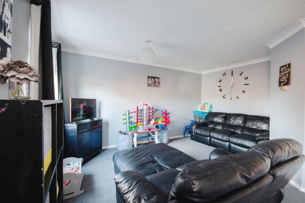 Additional property image - Tollard Close, Poole, BH12 4AU