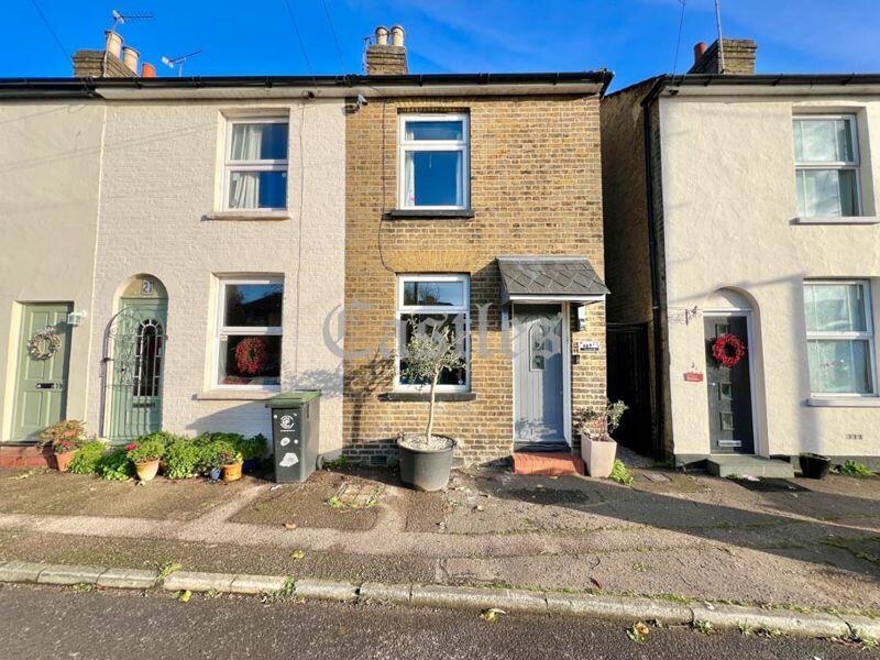 2 bedroom end of terrace house for sale in Townmead Road, Waltham Abbey