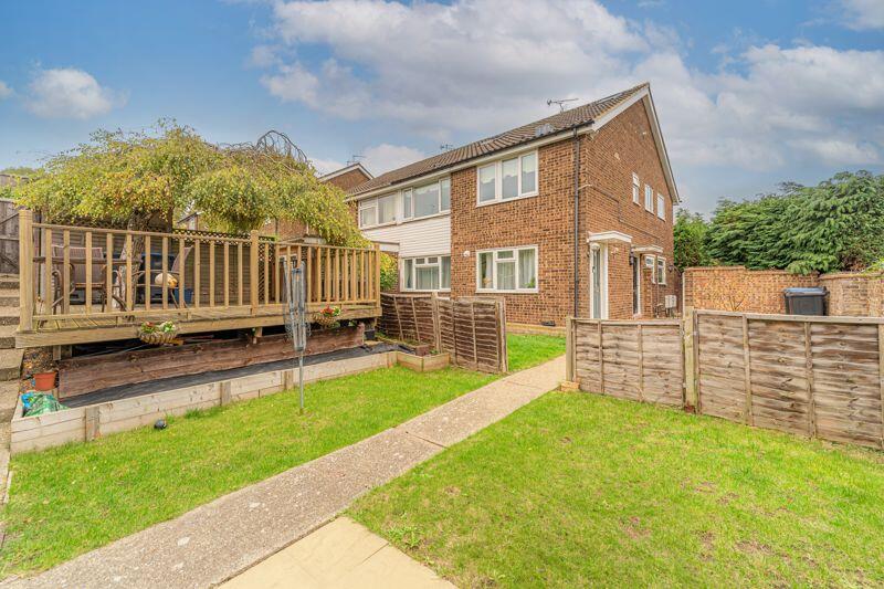 Main image of property: Pinnacles, Waltham Abbey