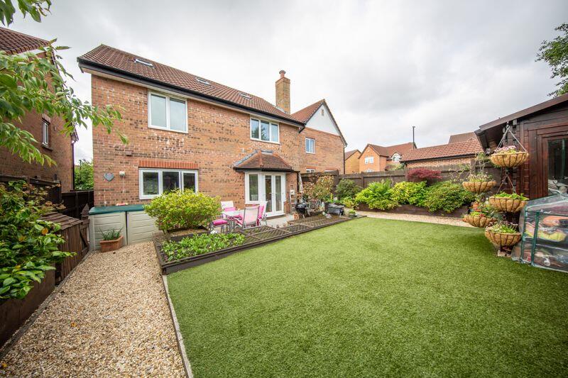 4 bedroom detached house for sale in 1 Winscar Walk, PoultonLeFylde