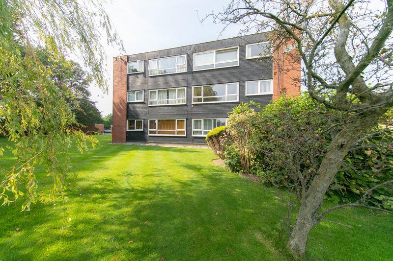 1 bedroom flat for sale in No. 5, Wharfdale Court, Chester Avenue