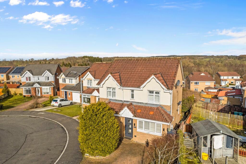 4 bedroom detached house for sale in Devine Grove, Newmains, Wishaw, ML2
