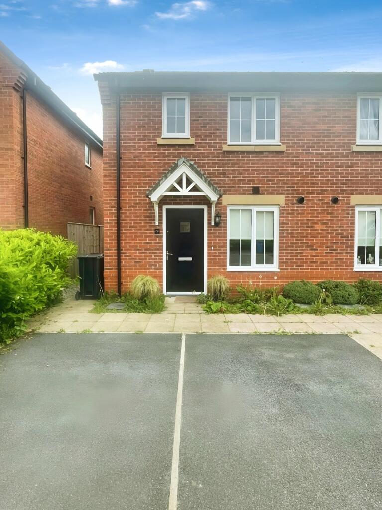 3 bedroom semidetached house for rent in Stratford Drive, Prescot