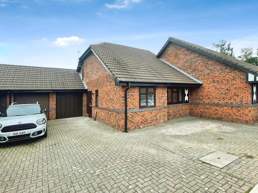 Main image of property: The Mews, Tarporley, Cheshire, CW6