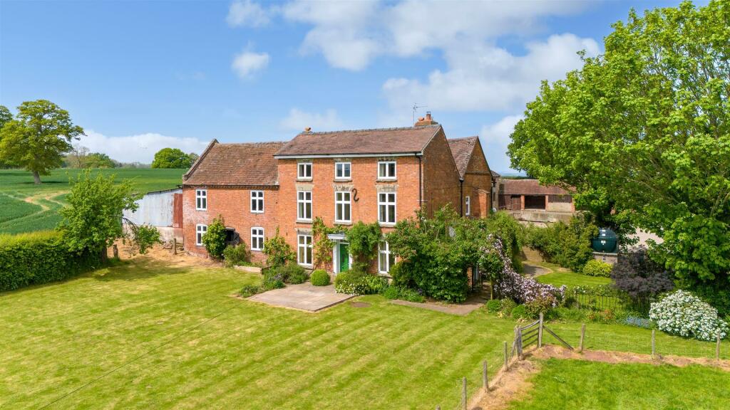 5 bedroom country house for sale in Sutton, Tenbury Wells, WR15