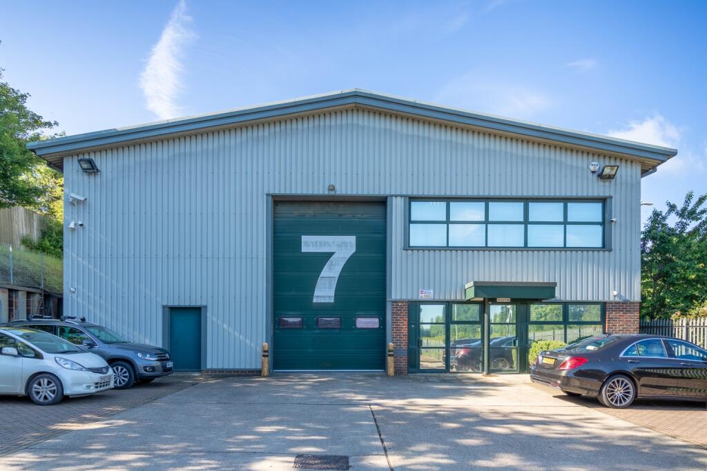 Main image of property: Unit 7, Sevenoaks Enterprise Centre, Bat & Ball Road, Sevenoaks, Kent, TN14 5LJ