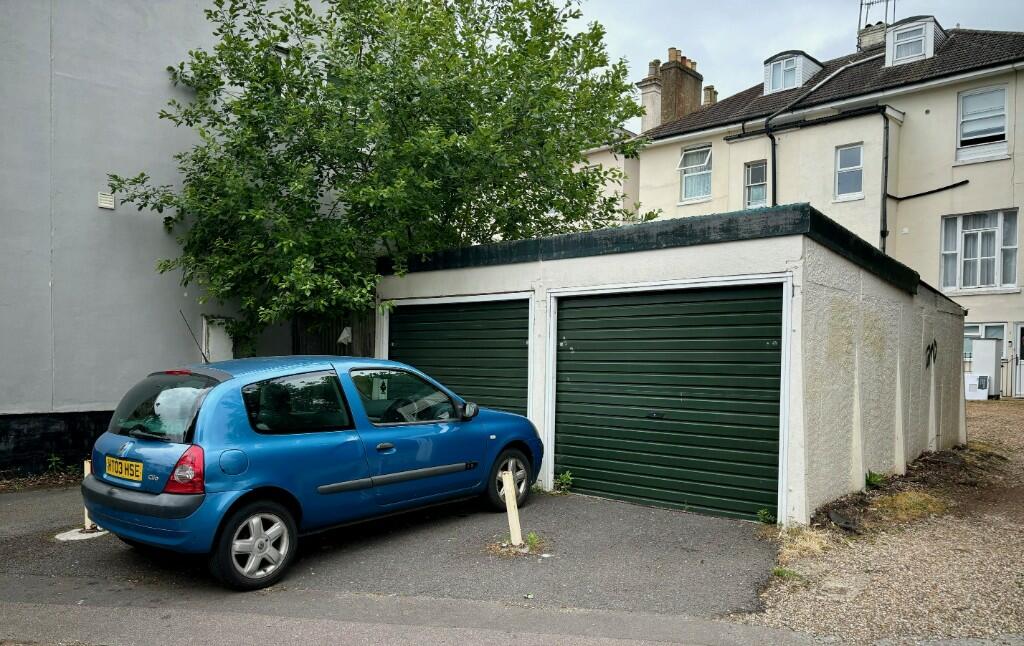 Main image of property: Tunnel Road, Tunbridge Wells, Kent, TN1