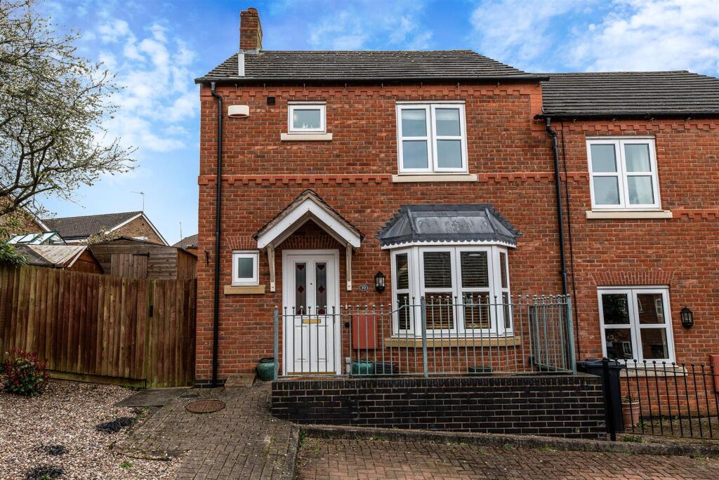 Main image of property: Munnmoore Close, Kegworth