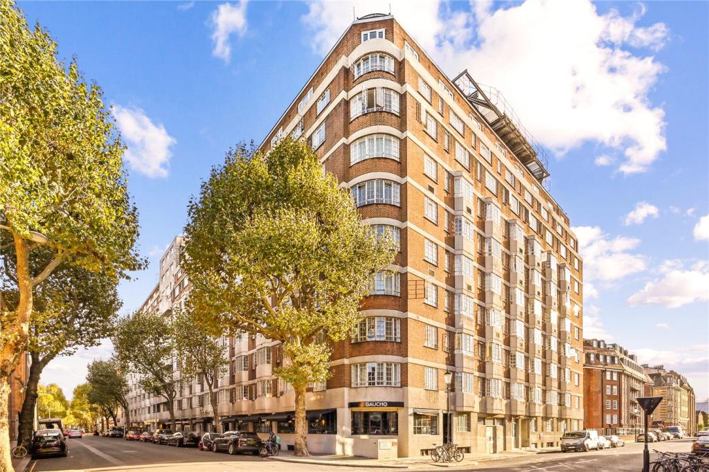 Studio flat for sale in Chelsea Cloisters, Sloane Avenue, Chelsea