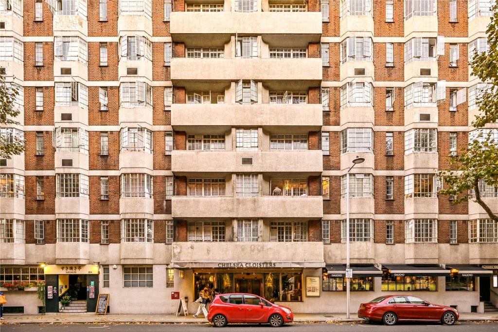 Studio flat for sale in Chelsea Cloisters, Sloane Avenue, Chelsea