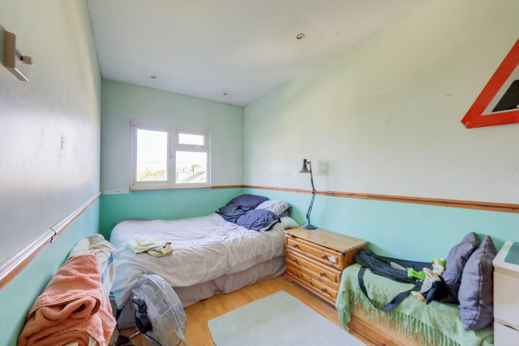 3 bedroom terraced house for sale in Sandhurst Road, Catford, London, SE6
