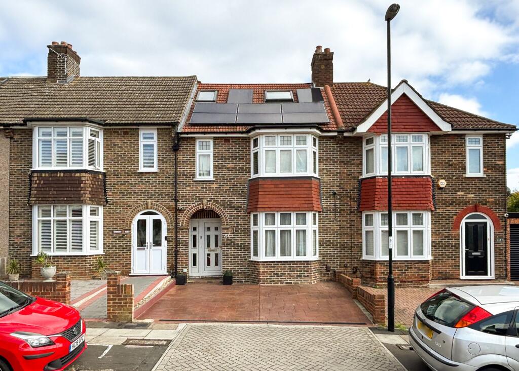 Main image of property: South Park Crescent, Catford, SE6