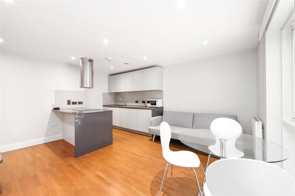 Main image of property: Whitechapel High Street, E1