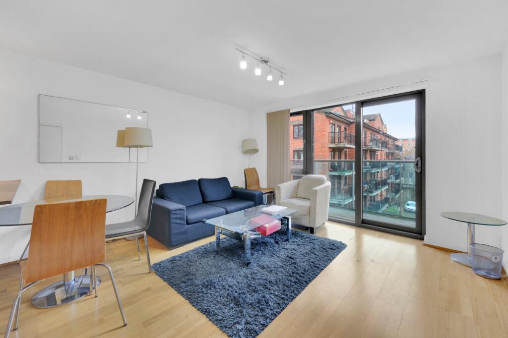 Main image of property: Fletcher Street, E1