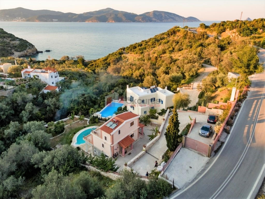 3 bedroom detached house for sale in Galatas, Attica, Greece