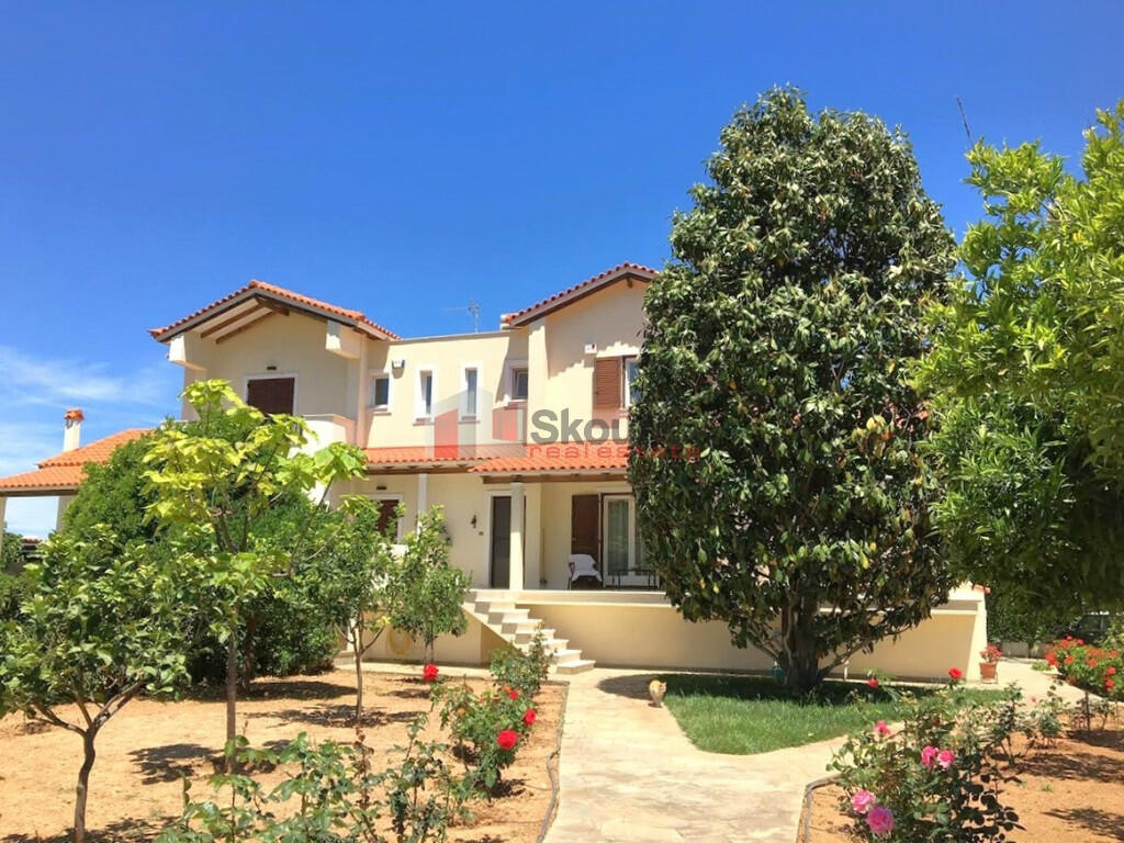 4 bedroom detached house for sale in Xylokastro, Corinthia, Peloponnese
