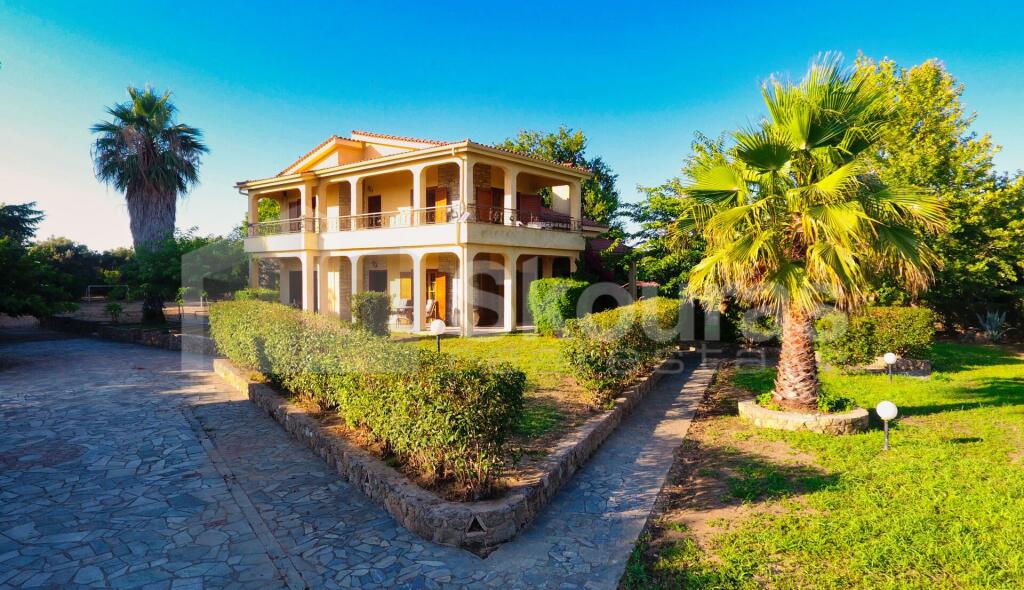 Main image of property: Peloponnese, Elis, Amaliada