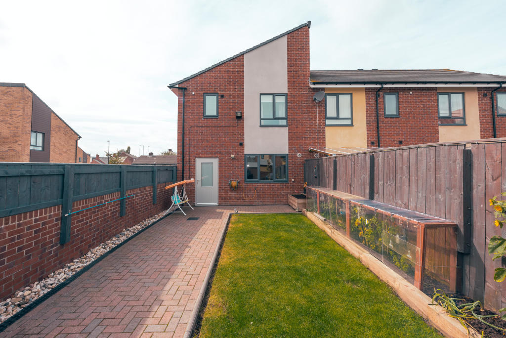 2 bedroom end of terrace house for sale in Sherbourne Road, Sunderland, SR5