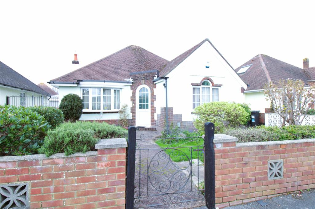 2 bedroom bungalow for sale in Avebury Avenue, Bournemouth, BH10