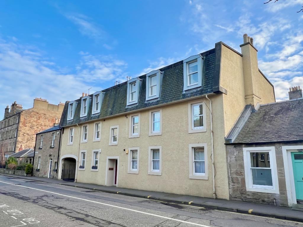 Main image of property: Canaan Lane, Morningside, Edinburgh, EH10