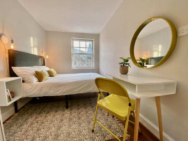 Main image of property: West Crosscauseway, Newington, Edinburgh, EH8