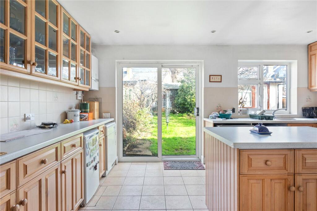 4 bedroom terraced house for sale in Ansell Road, London, SW17